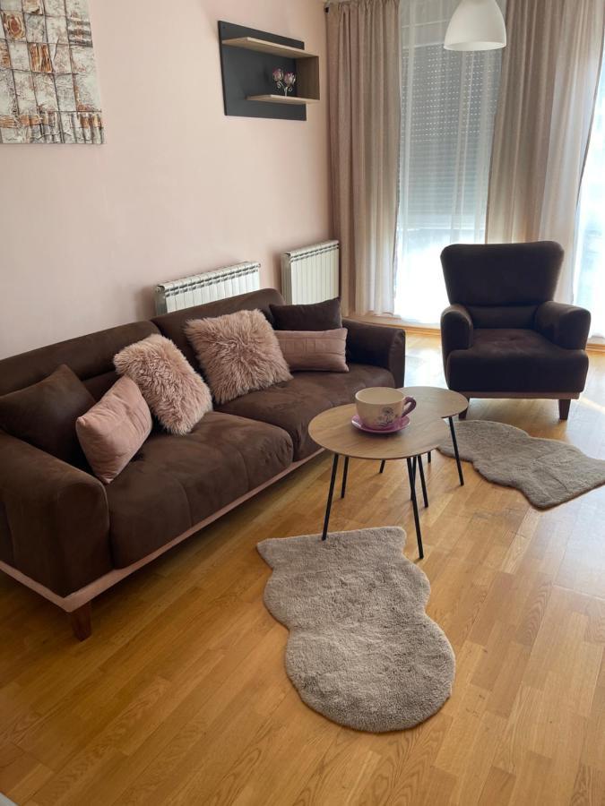 Apartment Orchid 021 노비사드 외부 사진