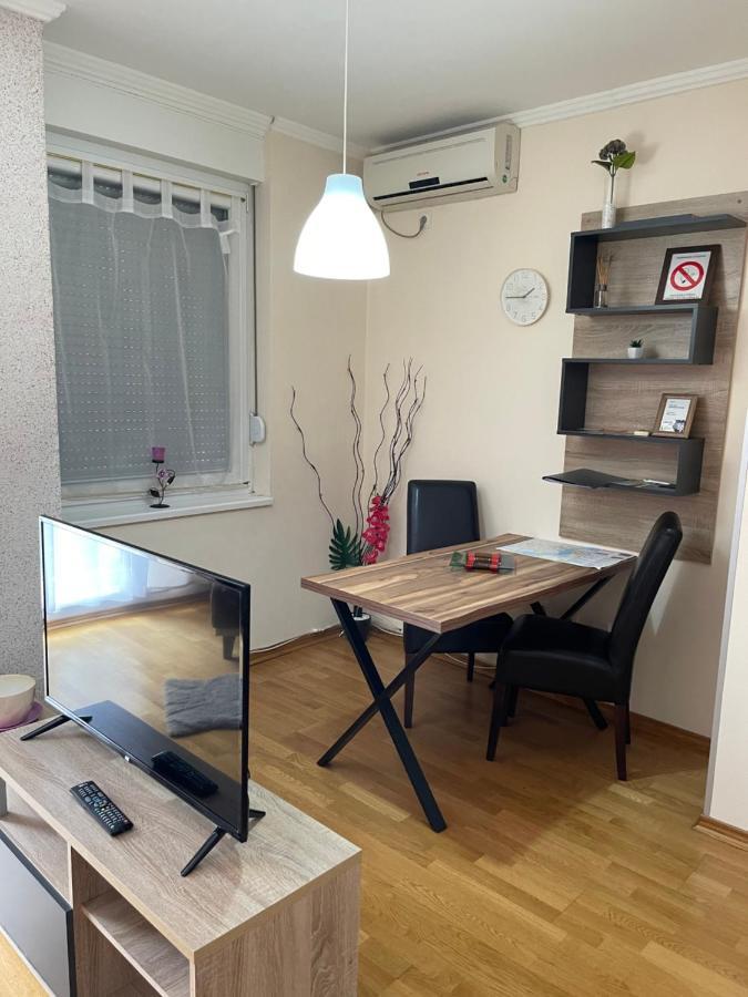 Apartment Orchid 021 노비사드 외부 사진